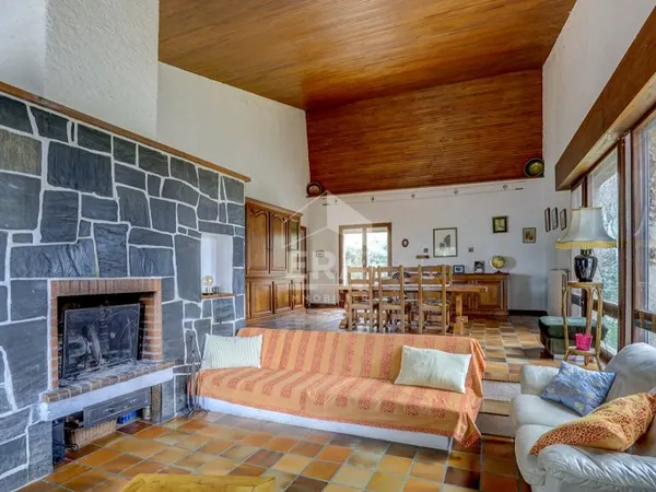 Maison 7 pièces 208 m²