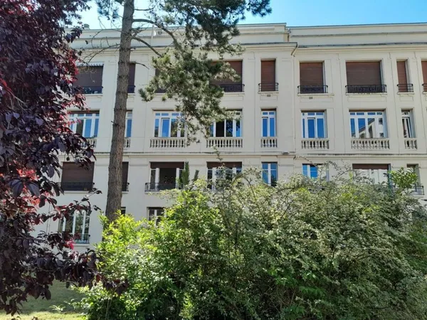 Appartement 1 pièce 44 m²