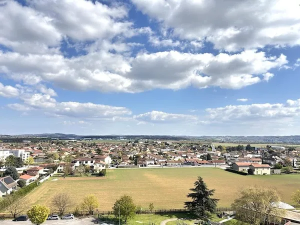 CORBAS Dernier étage Vue exceptionnelle T5 90 m2 3 ch