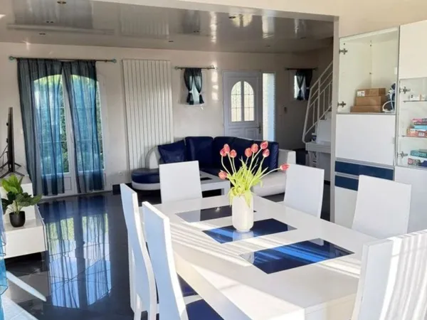 PARTICULIER MAISON FAMILIALE D'EXCEPTION