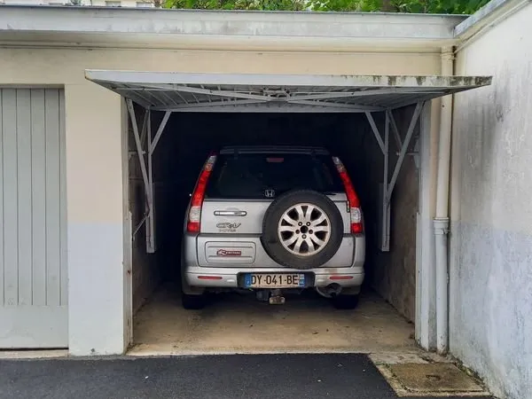 Garage fermé / Saint Hélier TNB