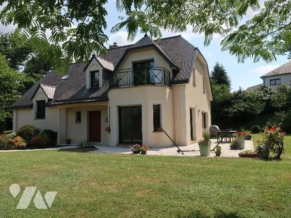 Maison 8 pièces 165 m²