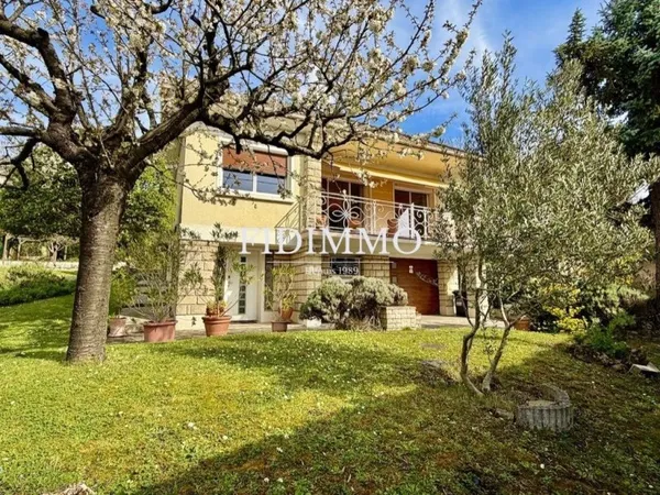 Maison de luxe 5 pièces 112 m²