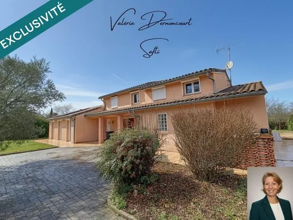 Villa familiale avec piscine au coeur de Labastide-Clermont