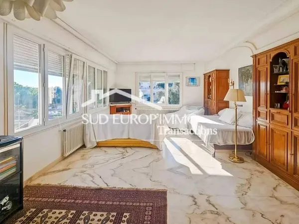 Appartement 3 pièces 107 m²