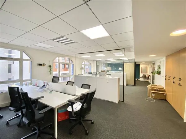 Bureaux 120 m²