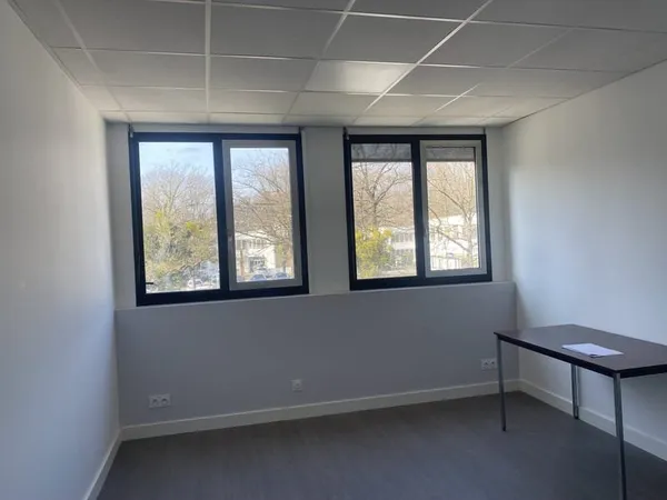 BUREAUX - 260 m2