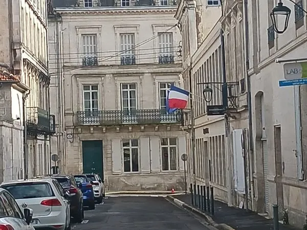 Collocation sympa en plein coeur du vieil Angouleme