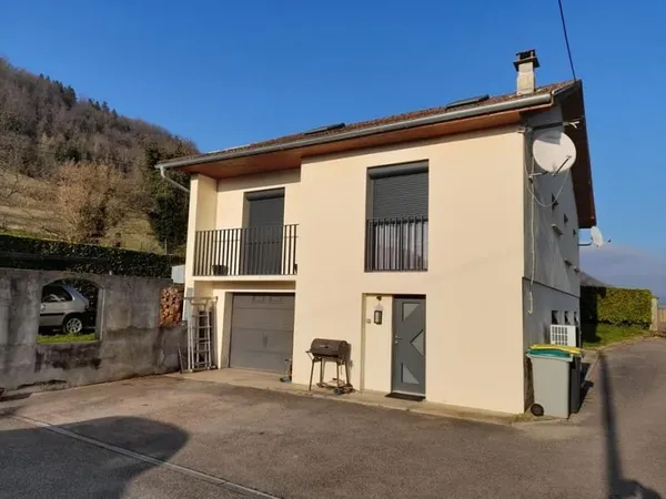 Maison Vente Le Pont-de-Beauvoisin 7p 113m² 259000€