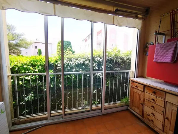 Appartement type T1 avec loggia