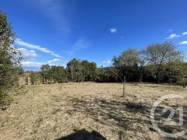 Terrain 863 m²