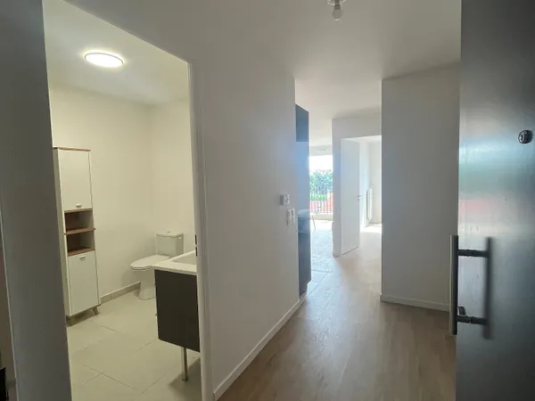 Loue appartement meublé