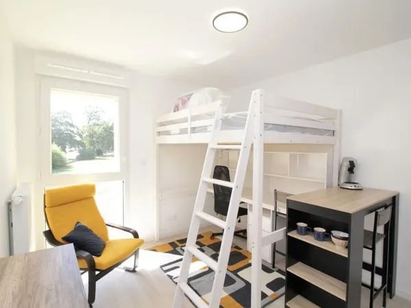 SAINT-NAZAIRE - Studio MEUBLÉ