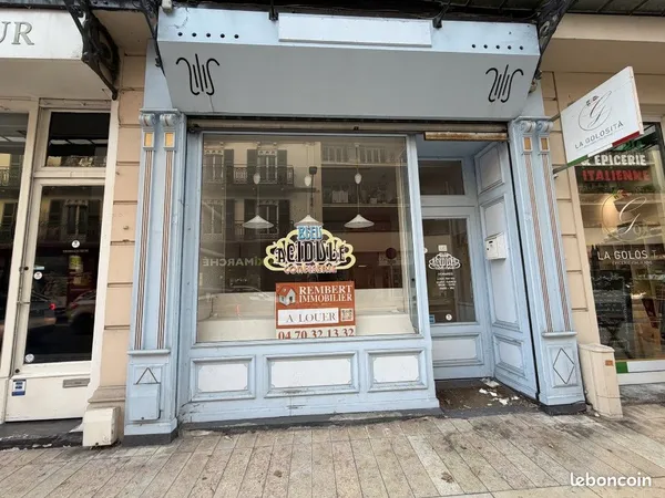 Local d'activité 70 m²