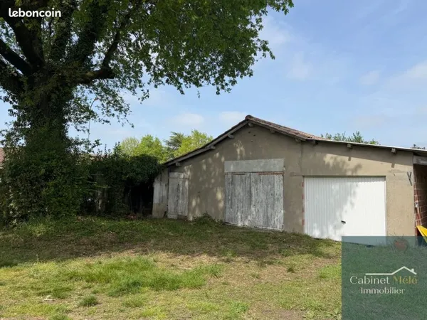 Parking/box 1000 m² Artigues-près-Bordeaux