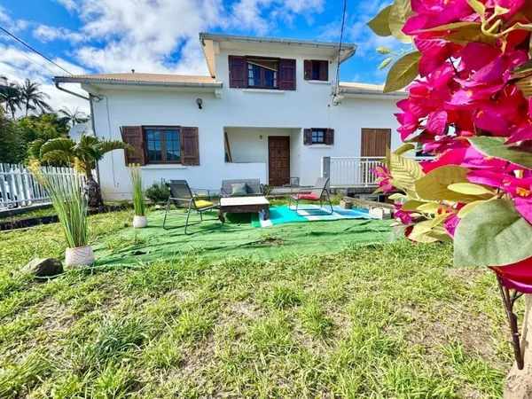 ? Villa F7 de 150m2 € Riviere St Louis