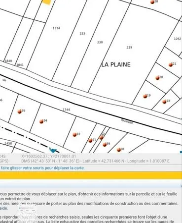 RARE à Savignac les Ormeaux : terrains de loisirs plats avec parcelle boisée