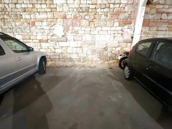 PARKING AUTO & MOTO