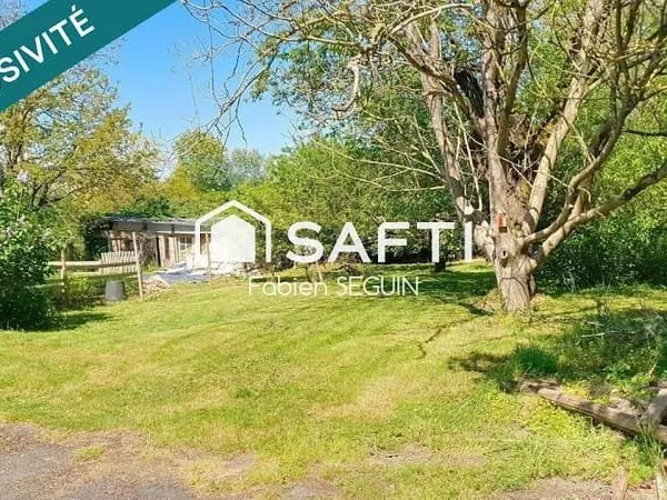 Terrain 850 m²
