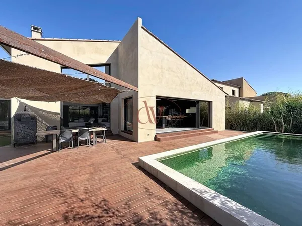 SUPERBE VILLA CONTEMPORAINE 4 FACES - PLAIN PIED