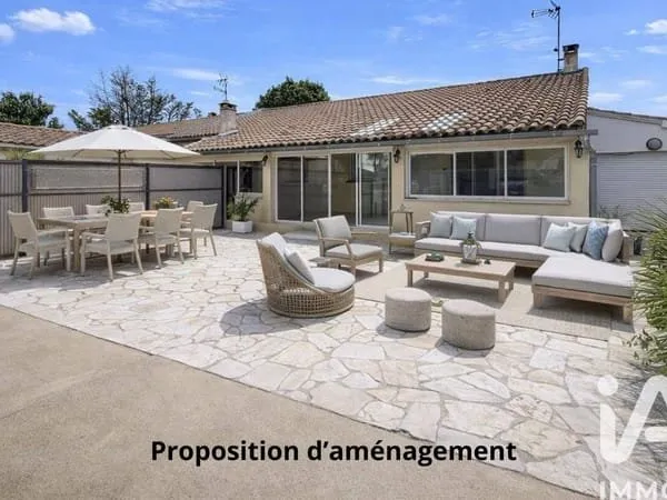 Maison de plain-pied 5 pièces 158 m²