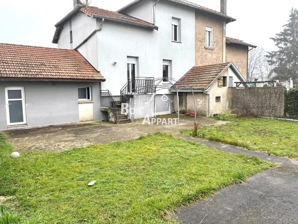 Maison de ville 6 piéces de 139 m2 à UCKANGE (57270)
