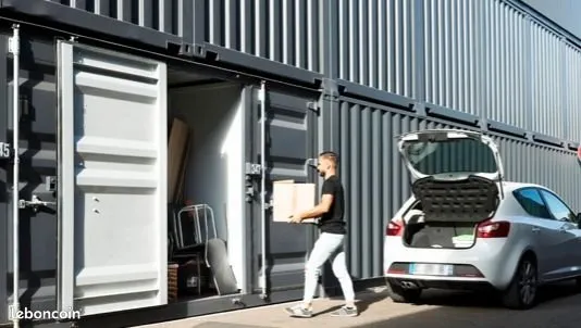 Grand box de stockage à louer - 10 à 30 m² - Zone des Platières Beauvallon
