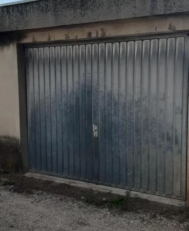 Box dans résidence sécurisée secteur plage des Capucins