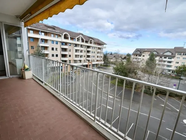 Lumineux, beau volume pour 83m² T3- Quartier Ouest