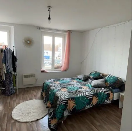 Appartement place de Samer