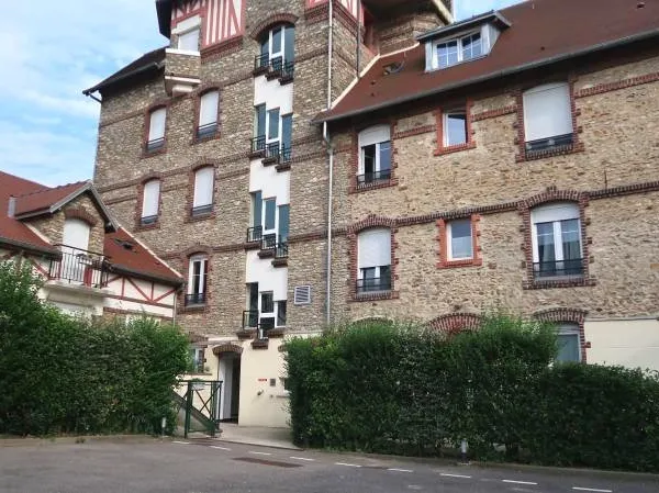 Appartement T2 de 48 m2 avec jardinet à Saint witz (95470)