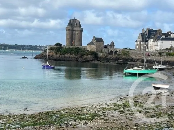 Maison 6 pièces 225 m²