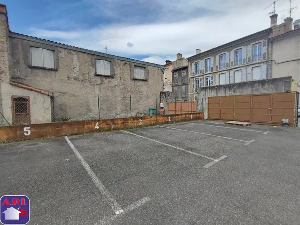 Parking extérieur