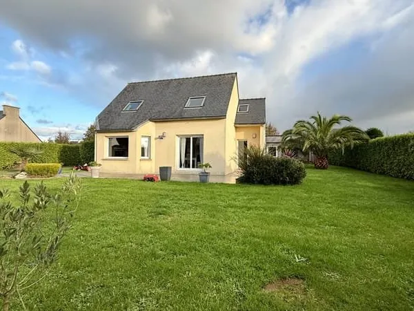 Maison 5 chambres - jardin arboré - Coat-Meal
