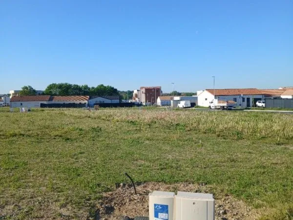 Terrain 338 m²