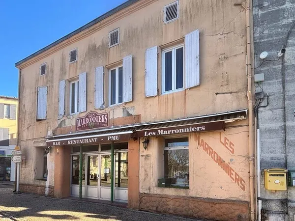 Local 3 pièces 181 m²
