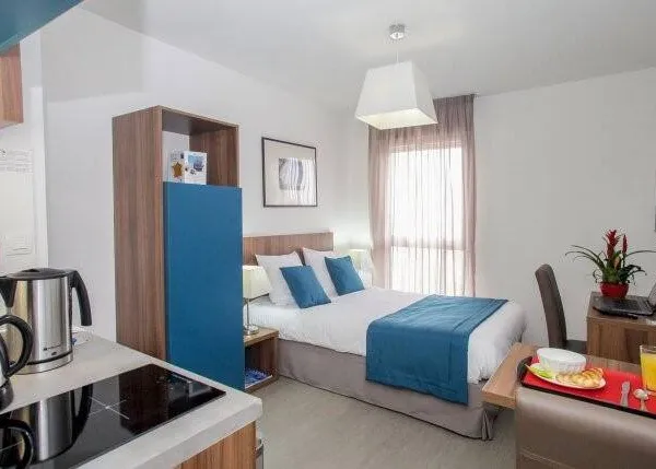 Studio 1 pièce 18 m²