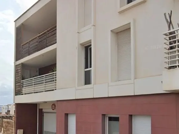 Location place de parking résidence en face du grand hôtel PLAGE