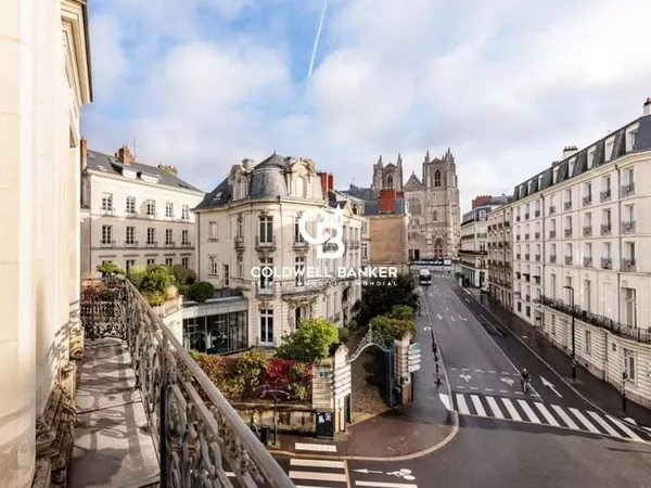 Bureaux 192 m²