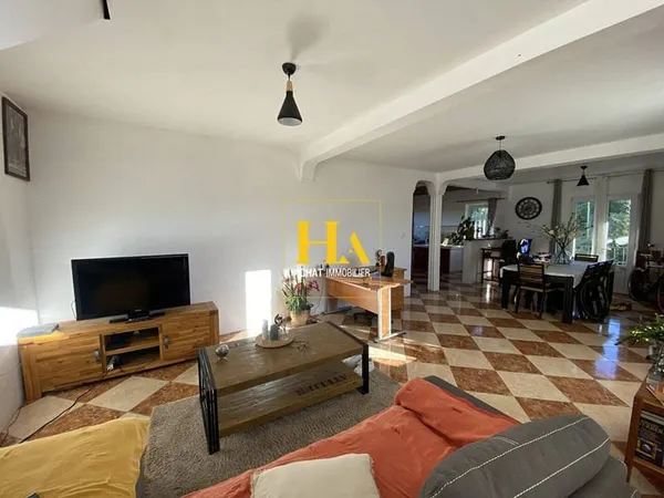 Maison 5 pièces 158 m²