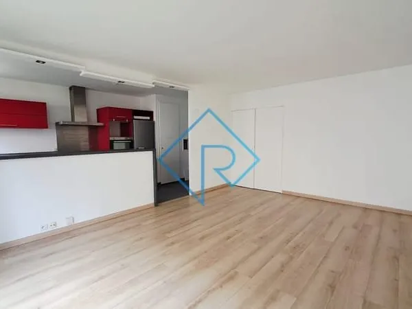 3 p/ 82.01 m2 / 645.000 €