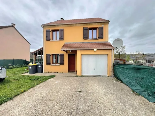 Maison 92 m2 - 3 chambres- 412 m2 terrain- garage- Freneuse 78840