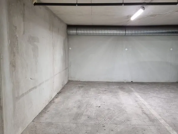 Place de parking sous-terrain