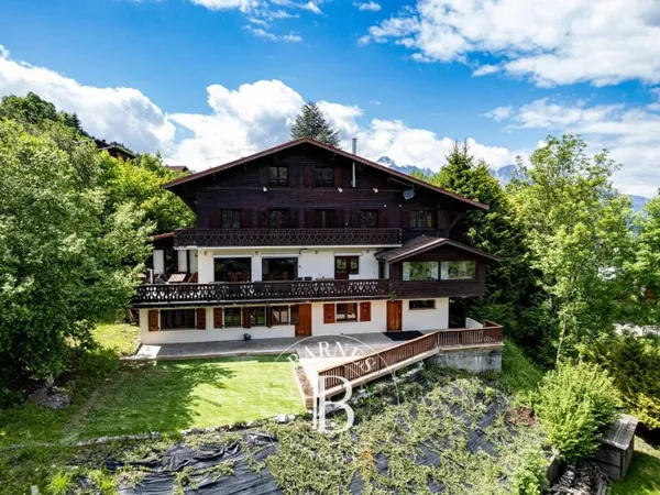 BARNES SAINT-GERVAIS - VUE PANORAMIQUE - GRAND CHALET DE 10 PIÈCES