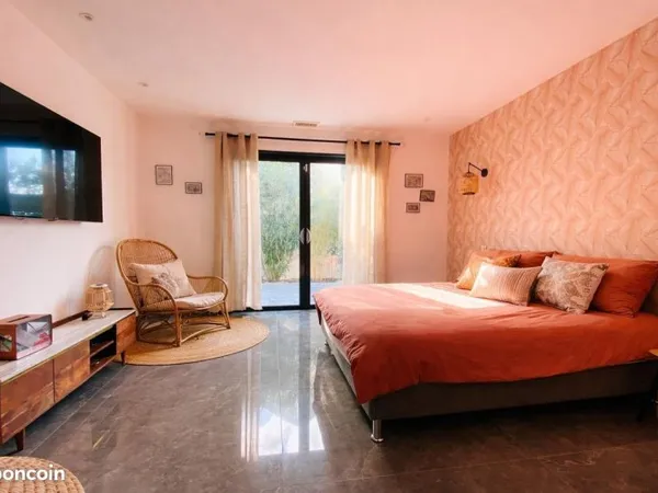 Villa contemporaine recente rt 2012