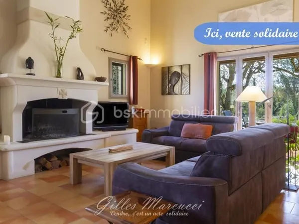 Imaginez... le calme absolu, 2300 m² de jardin et une maison qui respire la Provence