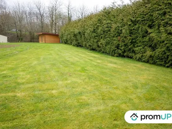 Terrain 800 m²