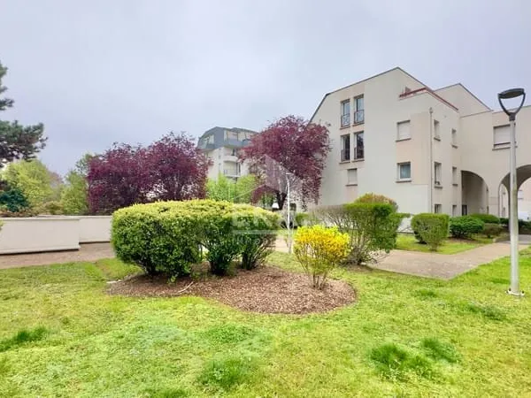 APPARTEMENT 3 PIÈCES AVEC GARAGE, VIRY-CHÂTILLON, PROCHE GARE