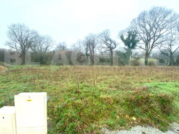Terrain en individuel 265 m²