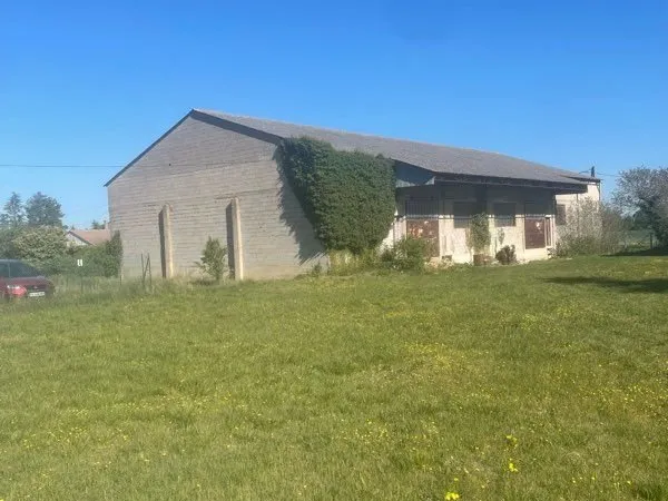 Entrepôt 800 m² avec terrain